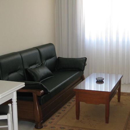 Apartamentos Maritimo Suites-Solo Adultos O Grove Exterior foto