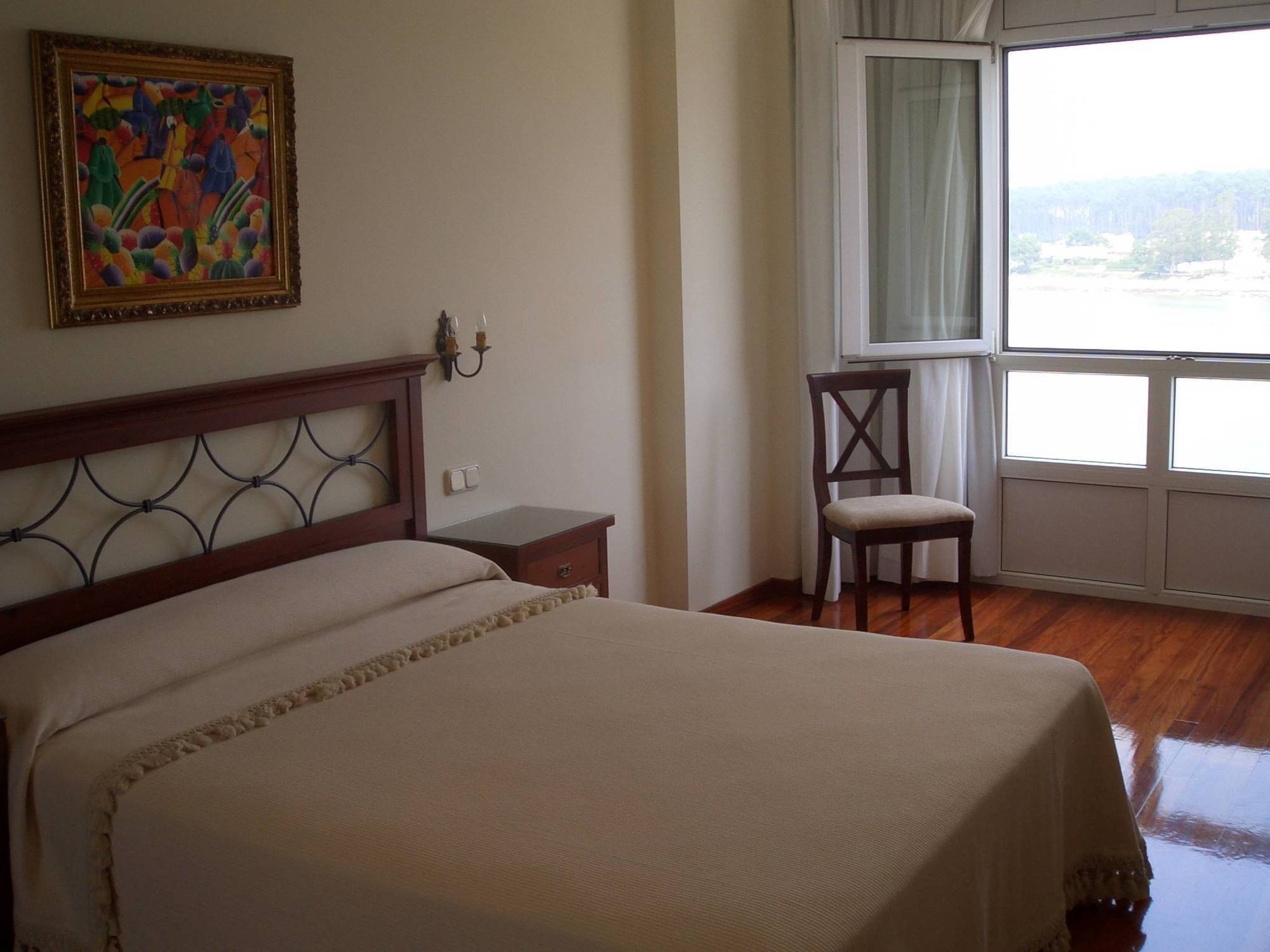 Apartamentos Maritimo Suites-Solo Adultos O Grove Zimmer foto
